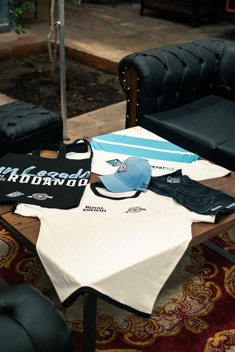 Kit Royal Enfield: tote bag, gorra y remeras
